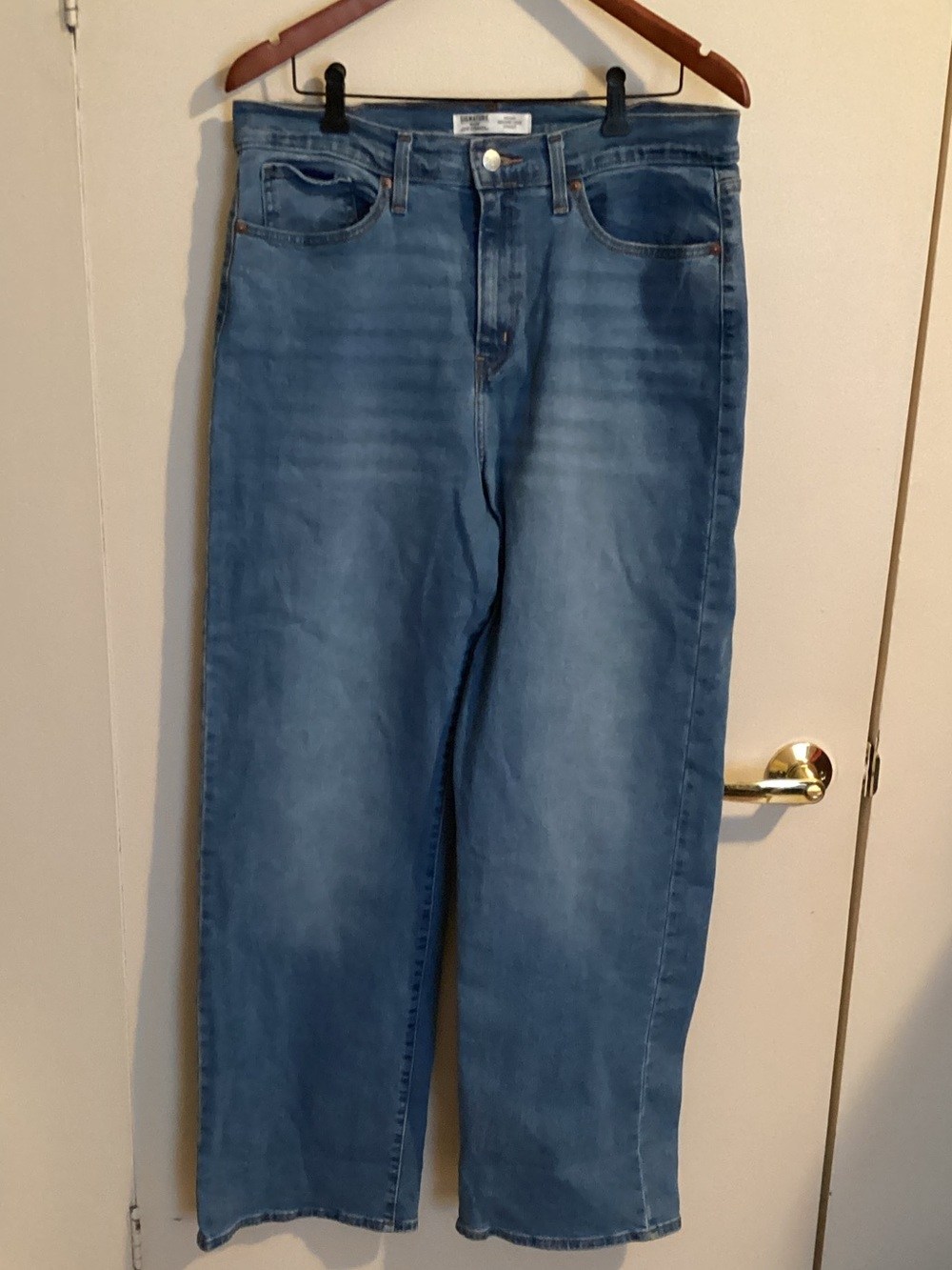 Levi's Light Blue Straight Leg Women's Jeans